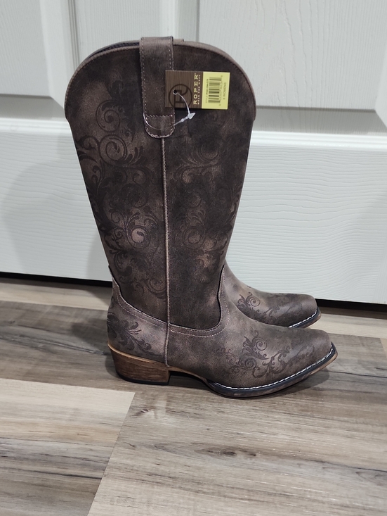 Roper Shoes - Women's Roper Western Embroidered Tall Cowboy Boots - Taupe